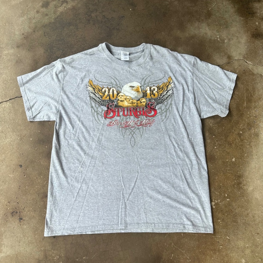 Gildan T-Shirt Mens XL Gray Excellent 2013 Sturgis Black Hills Rally Graphic